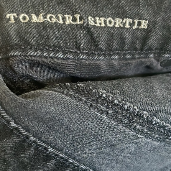 American Eagle Black Tomgirl shortie Cutoff distressed shorts in size 10 - Picture 4 of 6